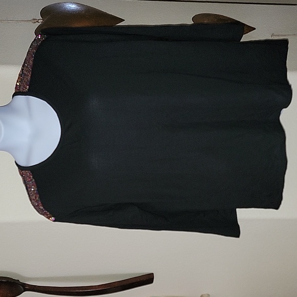 Lane Bryant Multi Color sequined shoulder long sleeve top black size 18/20 NWOT - Picture 2 of 11